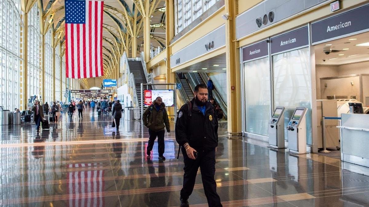 Entró en vigor un bloqueo de Estados Unidos a 12 países