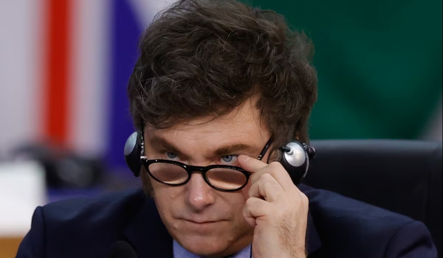 “Ah, pero Alberto”: La crisis golpea aunque corren las responsabilidades de Milei