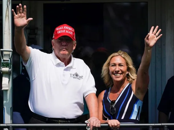 Una diputada de Estados Unidos causó indignación con su tuit el día que murió el papa Francisco