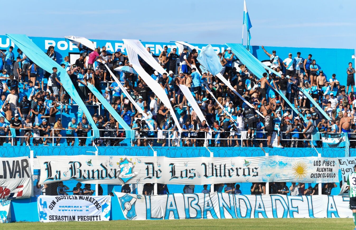 Villa San Carlos llegó al centenario: Celeste como el cielo, pero más grande