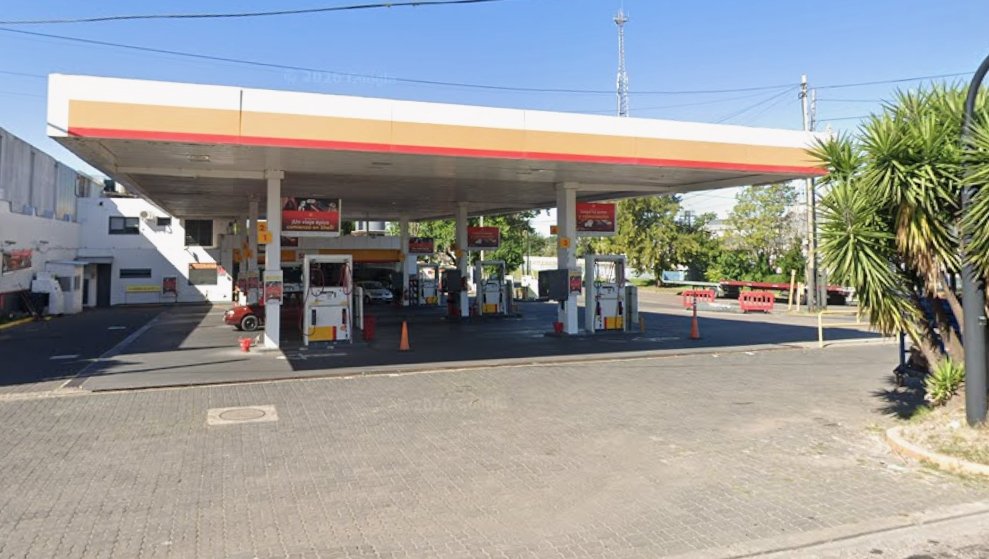 Una estación de servicio a merced de los delincuentes