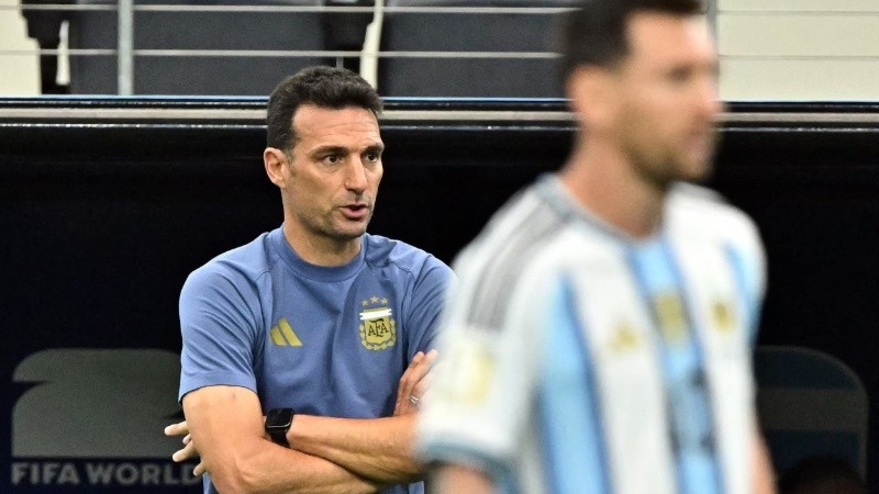 Scaloni confirmó que Messi "va a ir al banco" ante Jordania y que tiene el equipo "confirmado": ¿juega Lo Celso?