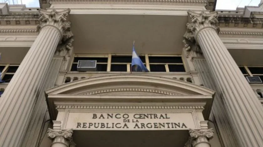 Los 6 ejes de Milei para reformar el Banco Central