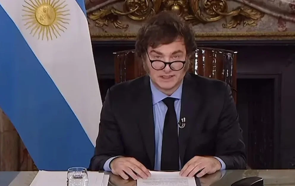 Con fuertes críticas a la política, Milei presentó la reforma de la Carta Orgánica del Banco Central