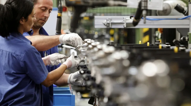 Crisis laboral: se perdieron más de 354 mil empleos registrados en Argentina y crece el monotributo