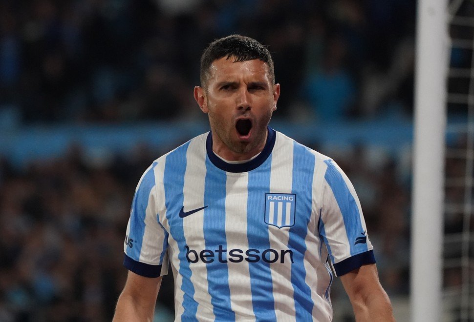Racing ganó tranquilidad con su victoria ante Sarmiento