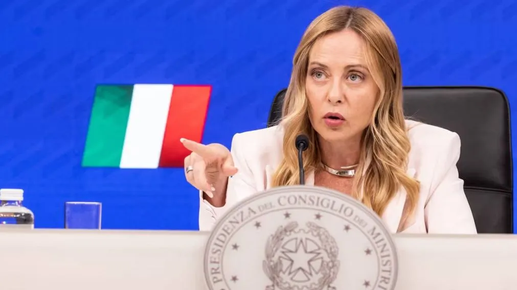 Georgia Meloni limitó por decreto el cupo de alumnos extranjeros en las aulas