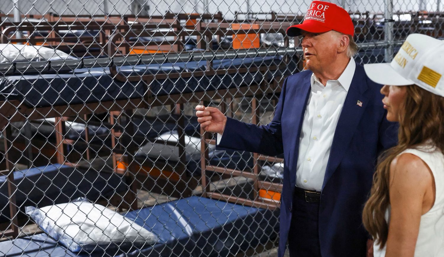 Trump inauguró un centro de detención para migrantes