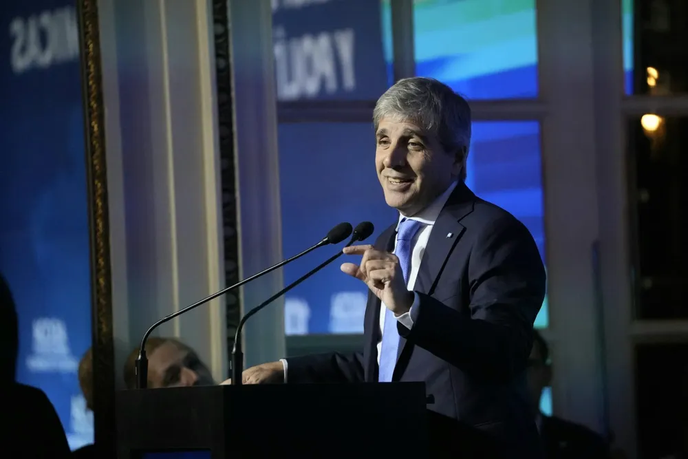 Volantazo: apremiado, el Gobierno intervendrá en el mercado de cambios