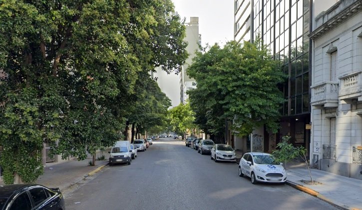 Violento asalto en el centro: atacaron a un hombre al salir de una casa de cambio