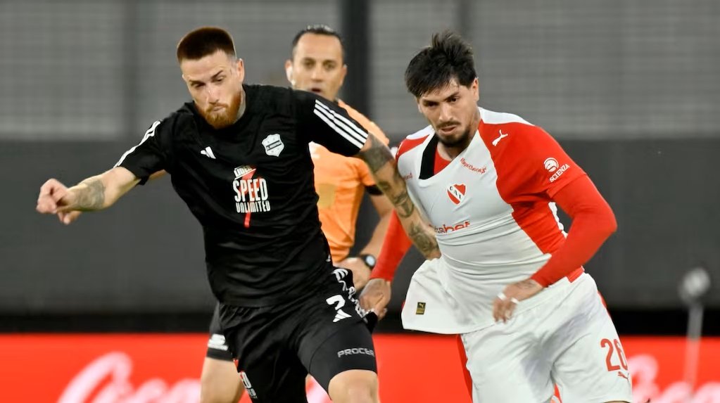 El Rojo le ganó a Riestra y Argentinos a Belgrano, desplazando a River a la Sudamericana