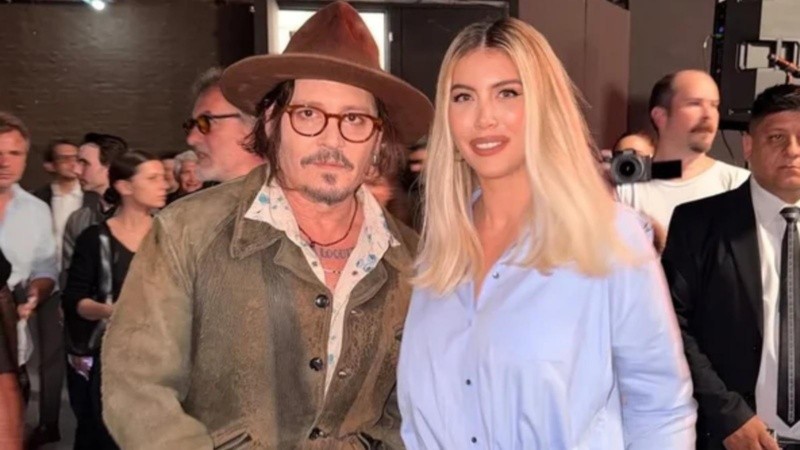 ¿Tic-Tac? Wanda Nara se encontró con Johnny Deep y posaron juntos