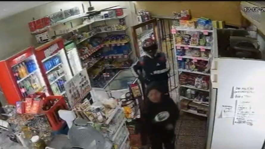 Se hicieron pasar por repartidores y lograron asaltar un almacén