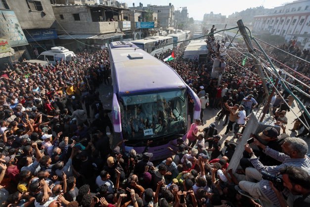 Hamás liberó a los últimos rehenes y Trump anunció “el comienzo de una era”