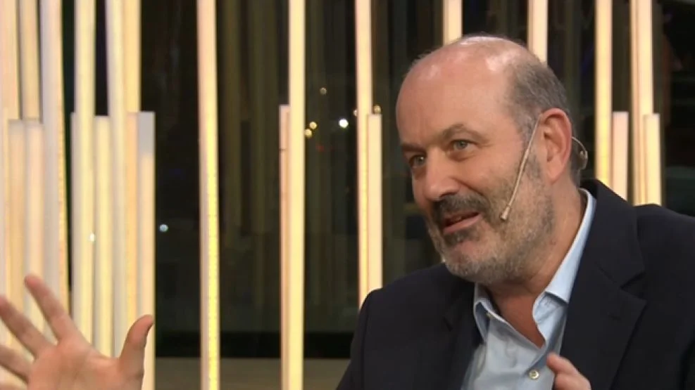 Sturzenegger proyectó una Argentina “imbatible en competitividad”