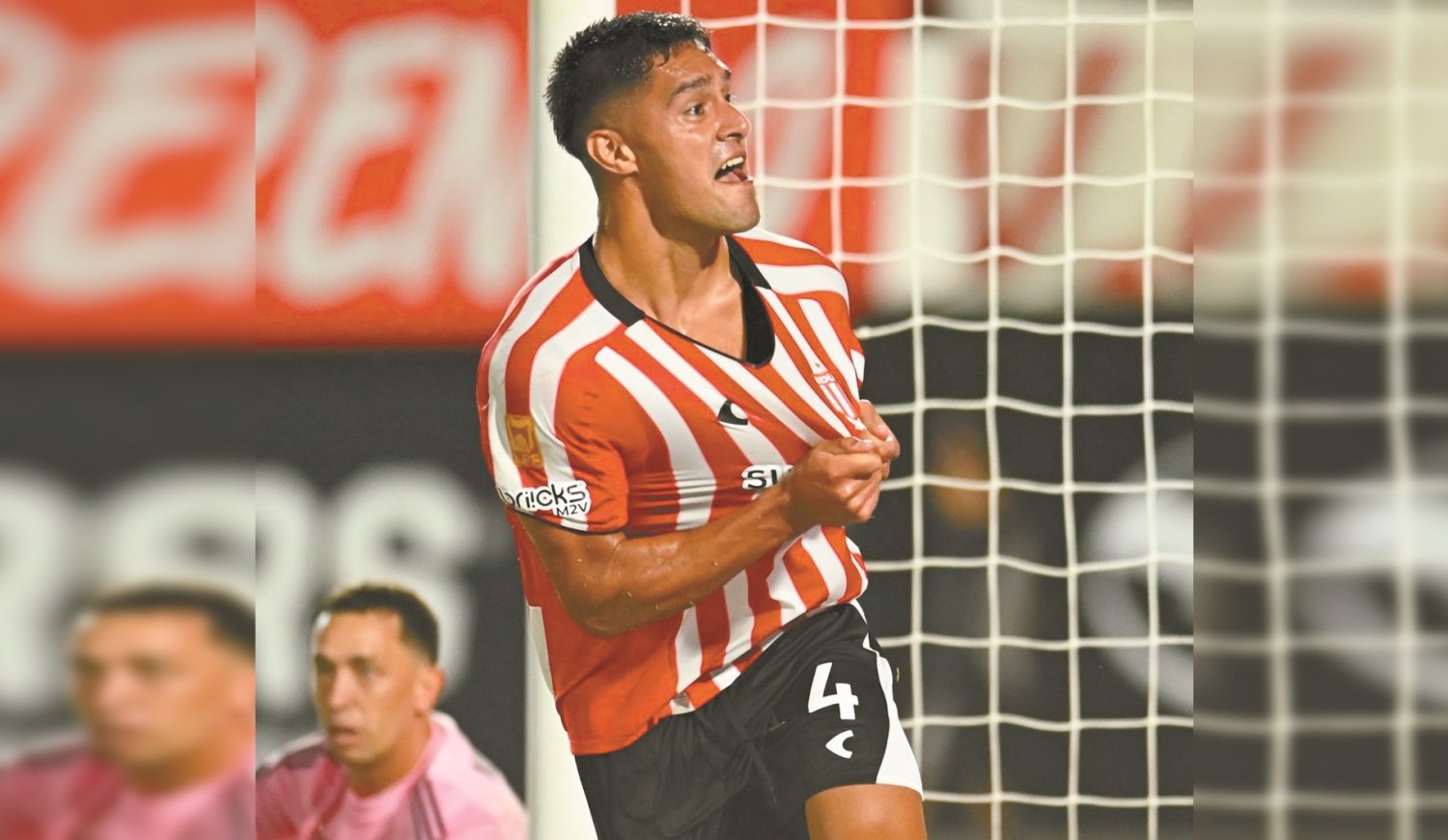 El coraz&oacute;n primero: Estudiantes se impuso ante Boca en una noche caliente