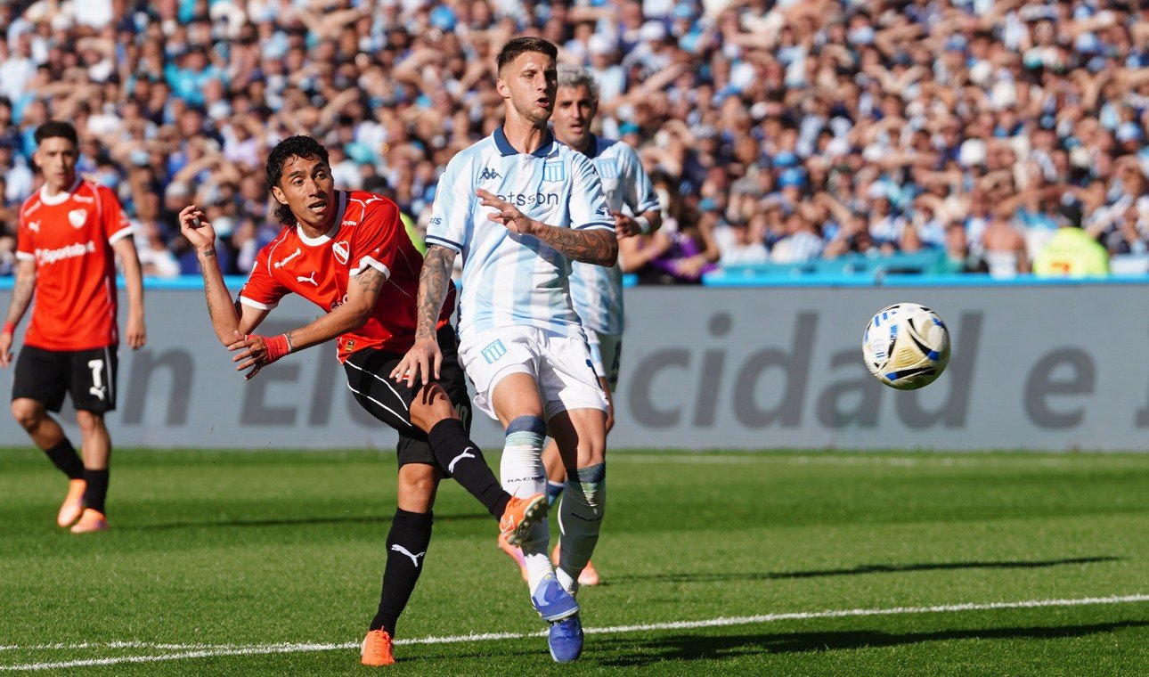 Racing e Independiente empataron sin goles el clásico de Avellaneda