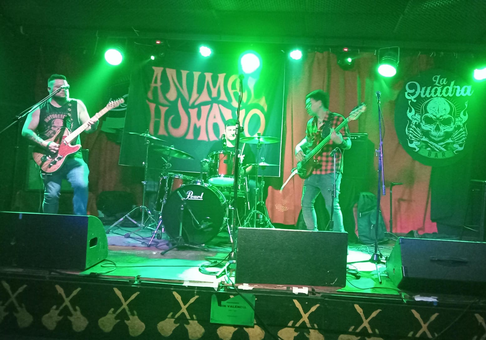 Animal Humano paso por Rockovos